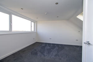 Photo 19- click for photo gallery